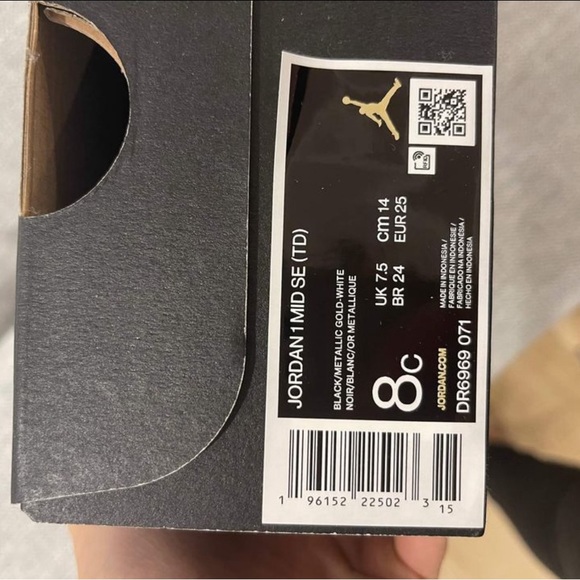 Toddler NIKE Jordan’s (5c) - Picture 6 of 6